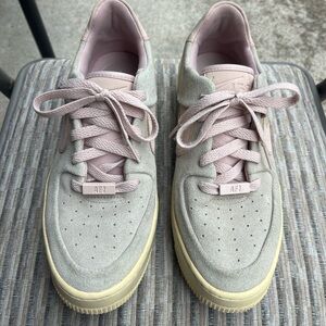 Nike AF1 Suede Sneakers in Light Gray and Pink Cream - Women Size 8.5